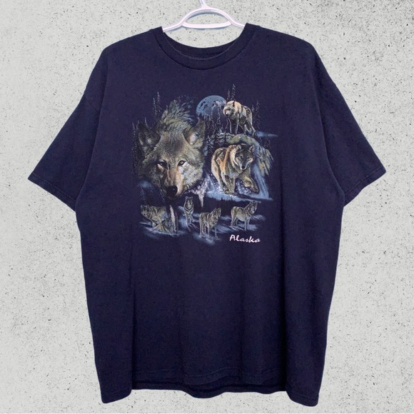 Vintage Other - Vintage Wolf Graphic Nature T-Shirt